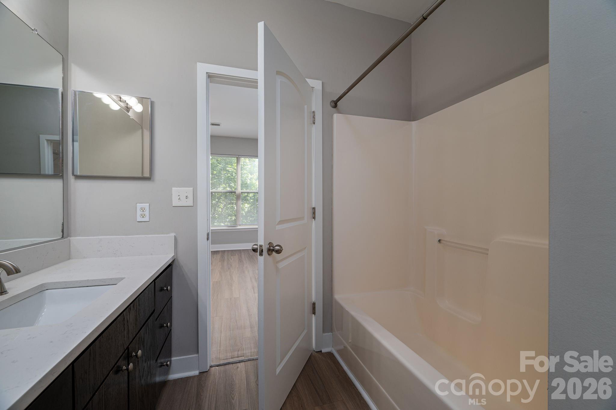 1012 Skyline View Way Charlotte NC 28204