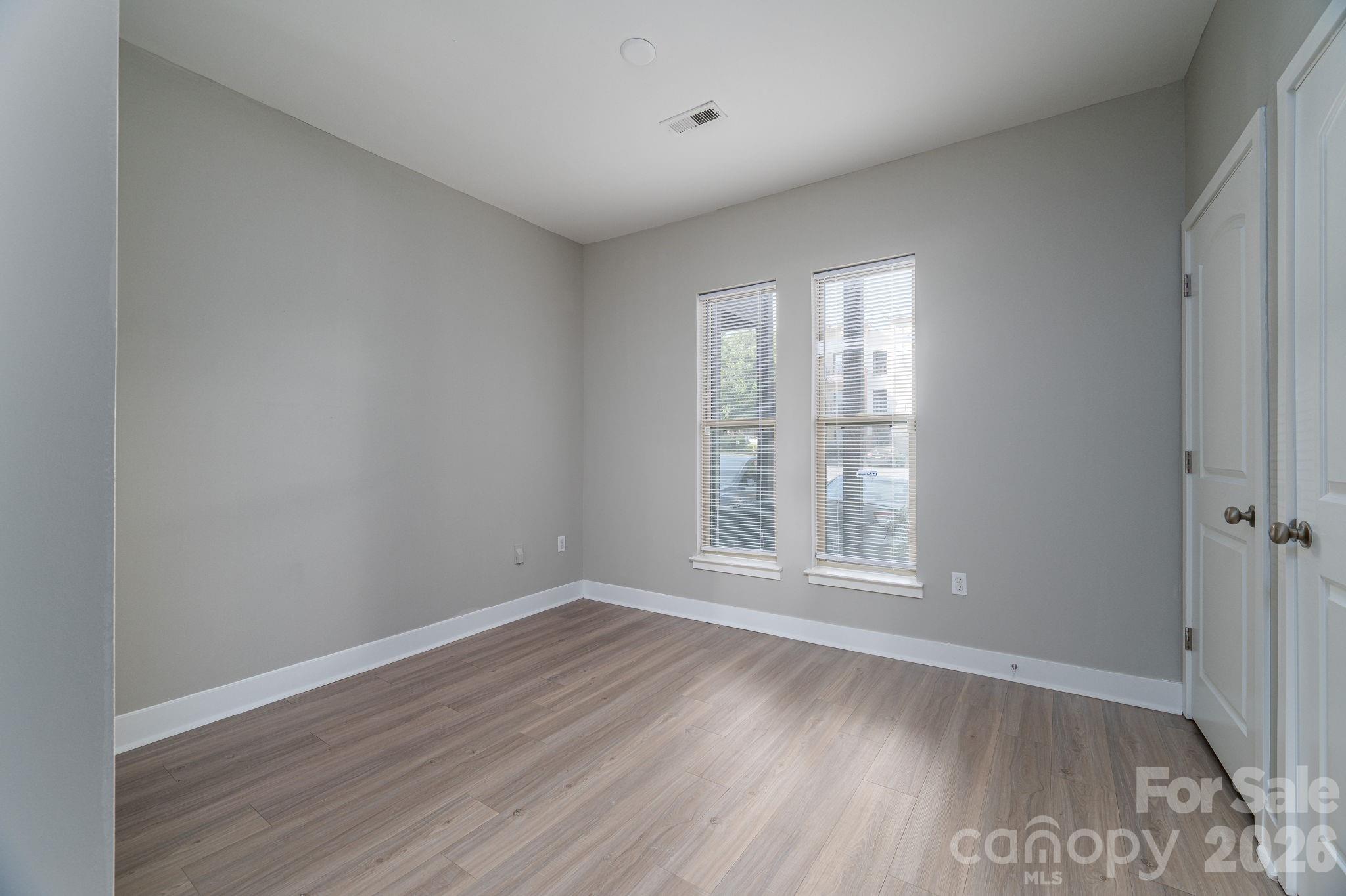 1012 Skyline View Way Charlotte NC 28204