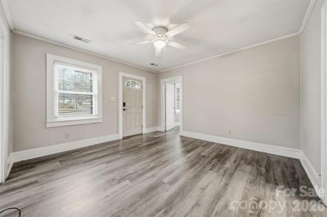 2036 4th Street NE Hickory NC 28601