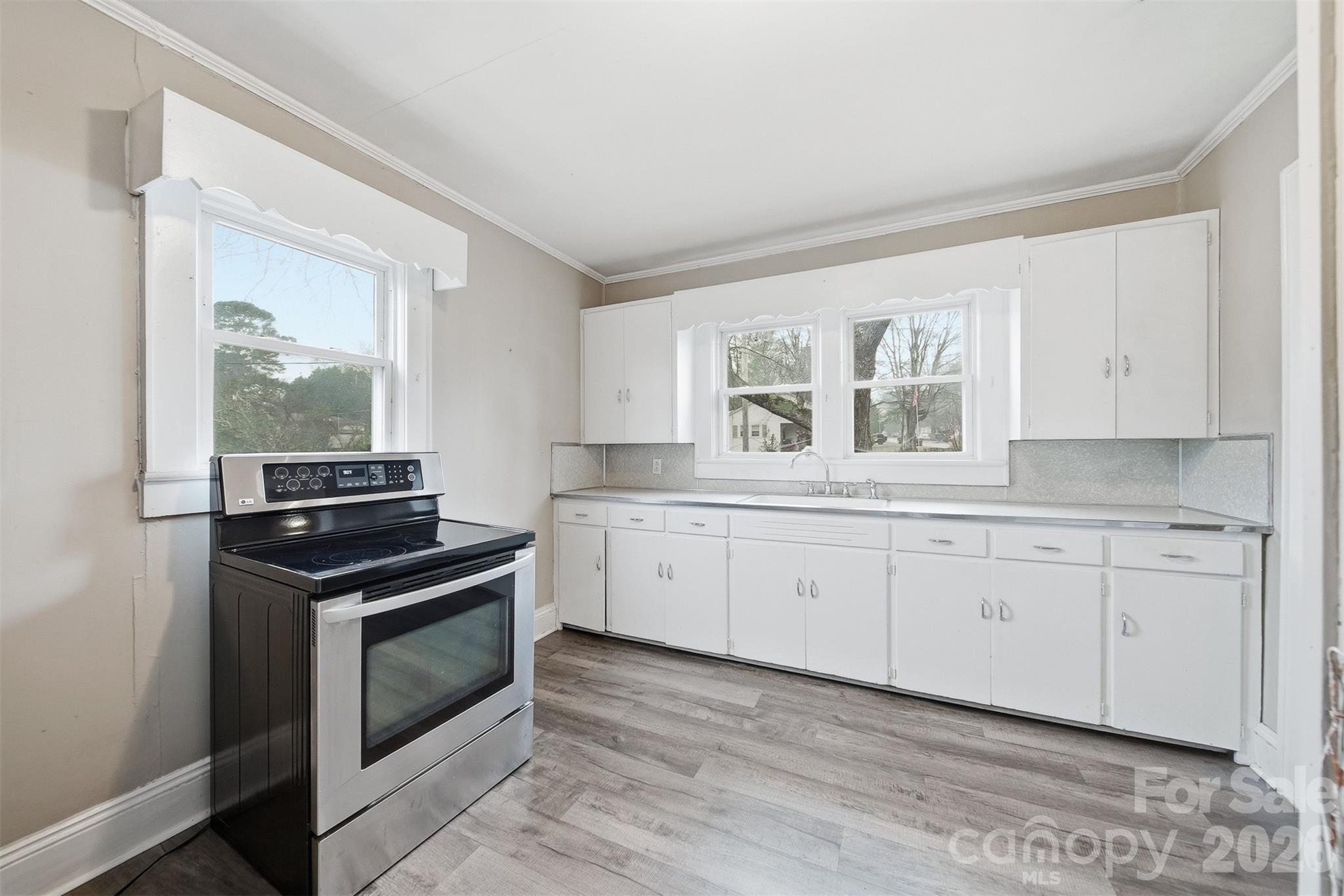 2036 4th Street NE Hickory NC 28601