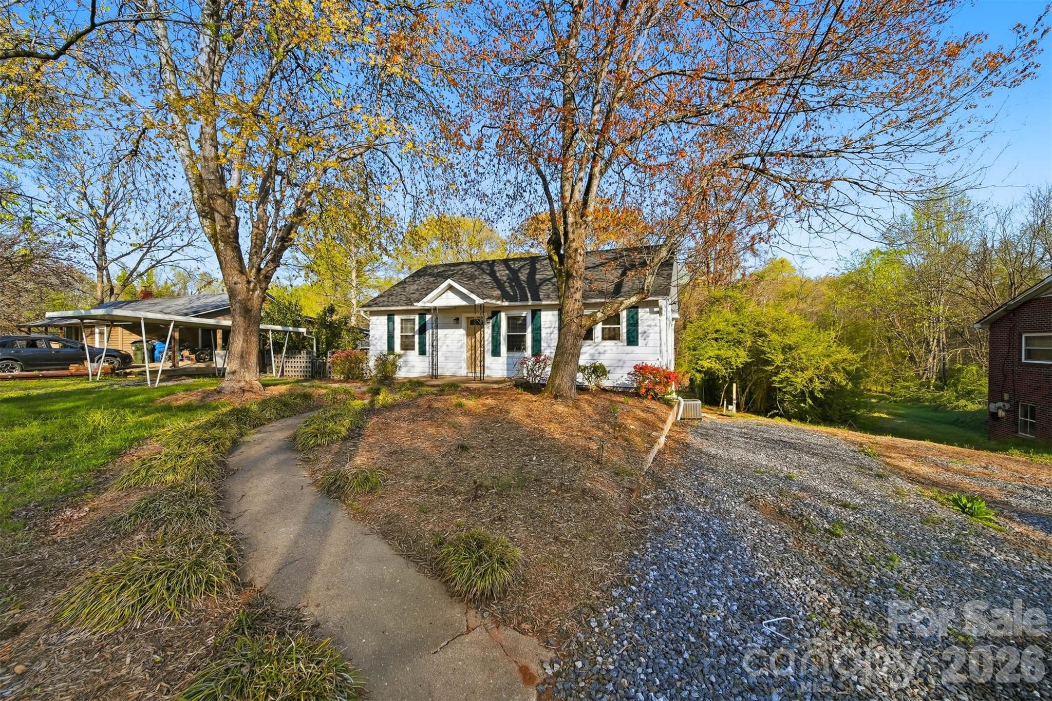 2036 4th Street NE Hickory NC 28601