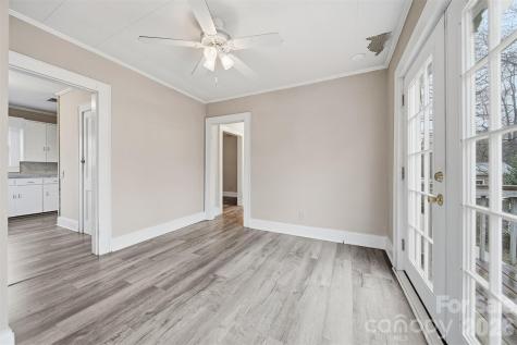 2036 4th Street NE Hickory NC 28601