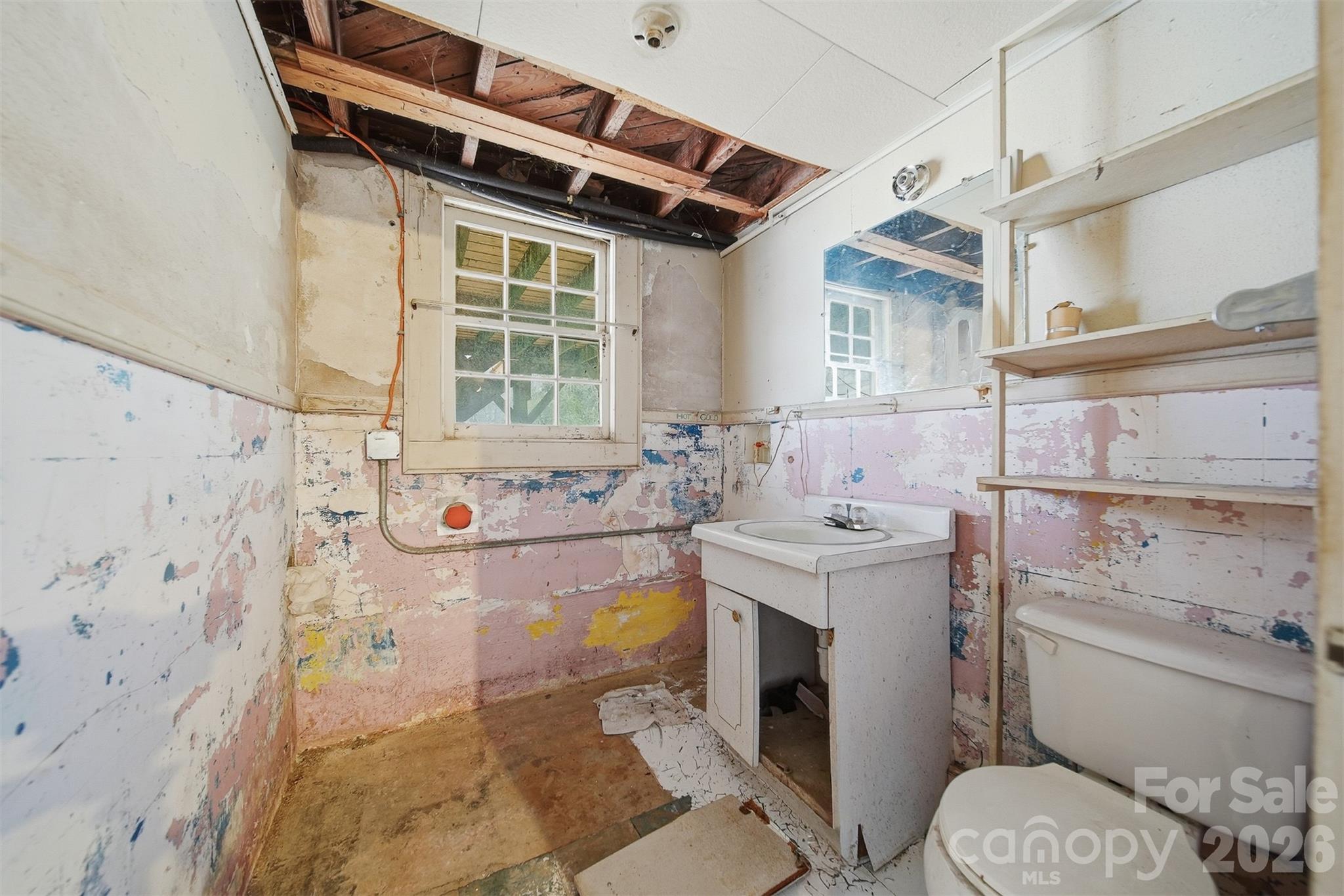 2036 4th Street NE Hickory NC 28601