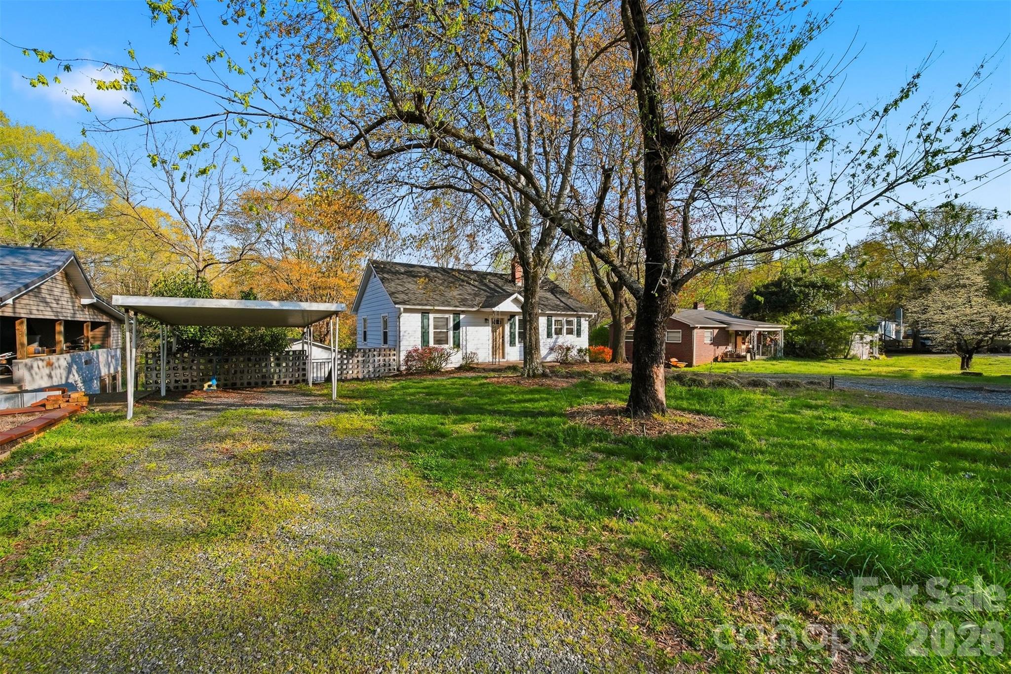 2036 4th Street NE Hickory NC 28601