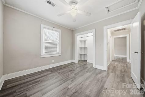 2036 4th Street NE Hickory NC 28601