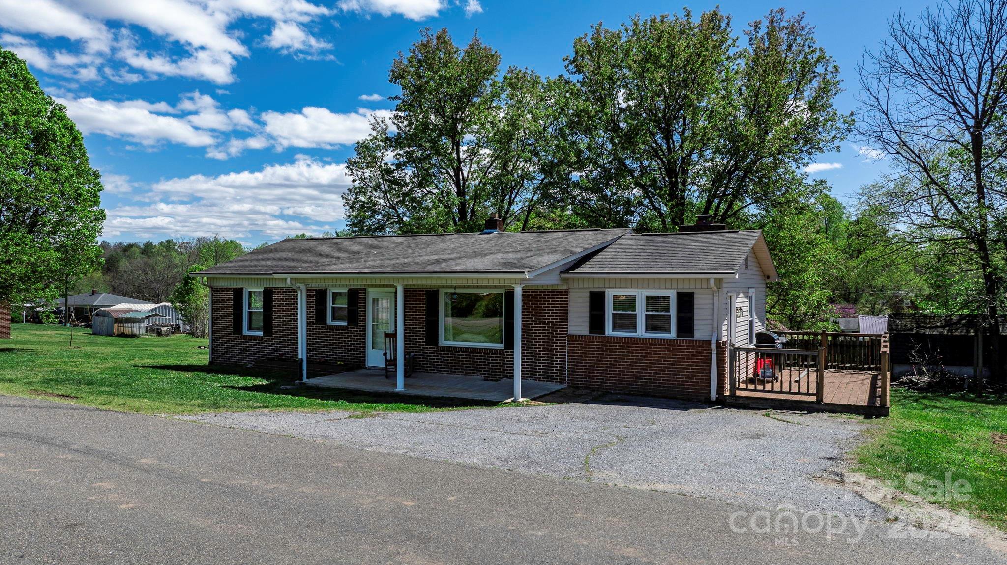 1084 Elm Circle Granite Falls NC 28630