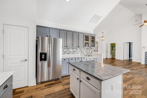 2 Oakhaven Terrace Asheville NC 28803