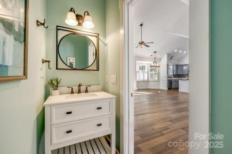 2 Oakhaven Terrace Asheville NC 28803