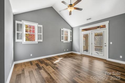 2 Oakhaven Terrace Asheville NC 28803