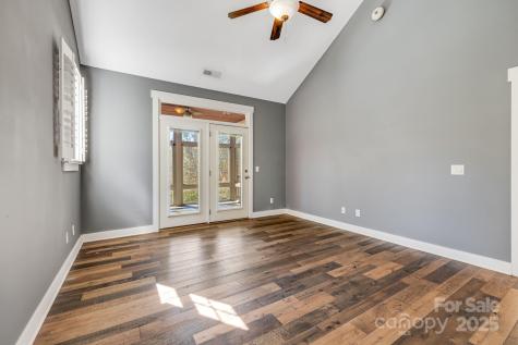 2 Oakhaven Terrace Asheville NC 28803