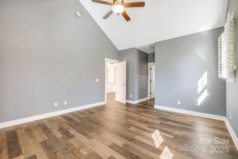 2 Oakhaven Terrace Asheville NC 28803