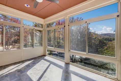 2 Oakhaven Terrace Asheville NC 28803