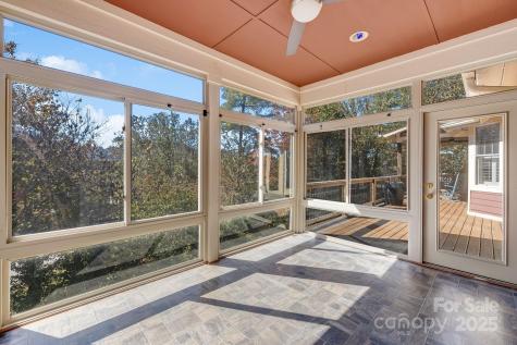 2 Oakhaven Terrace Asheville NC 28803