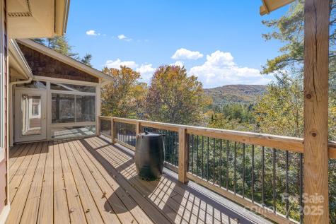 2 Oakhaven Terrace Asheville NC 28803