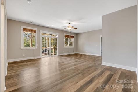 2 Oakhaven Terrace Asheville NC 28803