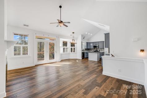 2 Oakhaven Terrace Asheville NC 28803