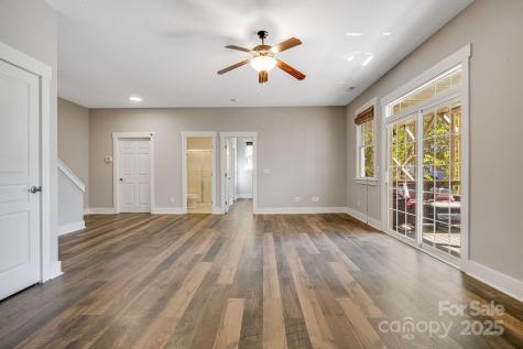 2 Oakhaven Terrace Asheville NC 28803