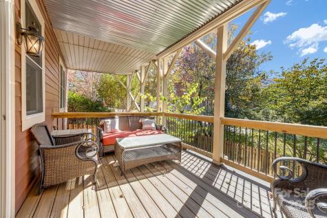 2 Oakhaven Terrace Asheville NC 28803