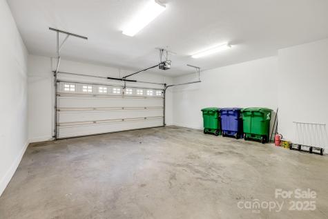 2 Oakhaven Terrace Asheville NC 28803