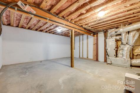 2 Oakhaven Terrace Asheville NC 28803