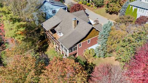 2 Oakhaven Terrace Asheville NC 28803