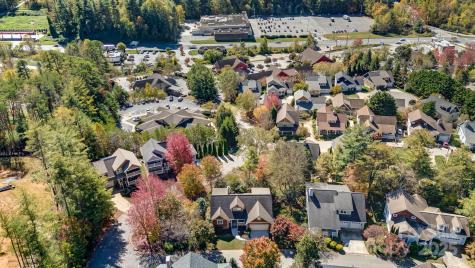 2 Oakhaven Terrace Asheville NC 28803