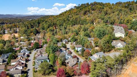 2 Oakhaven Terrace Asheville NC 28803