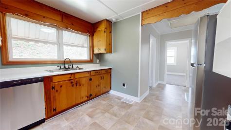 882 Poison Cove Road Clyde NC 28721