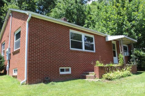 882 Poison Cove Road Clyde NC 28721