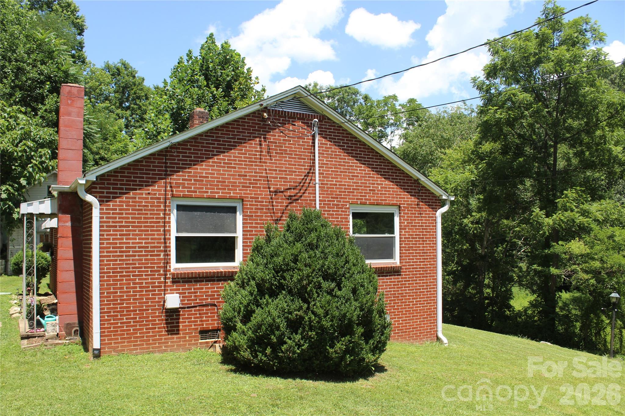 882 Poison Cove Road Clyde NC 28721