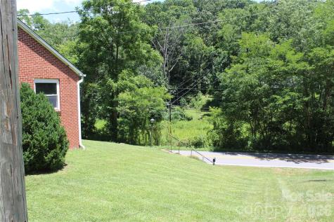 882 Poison Cove Road Clyde NC 28721