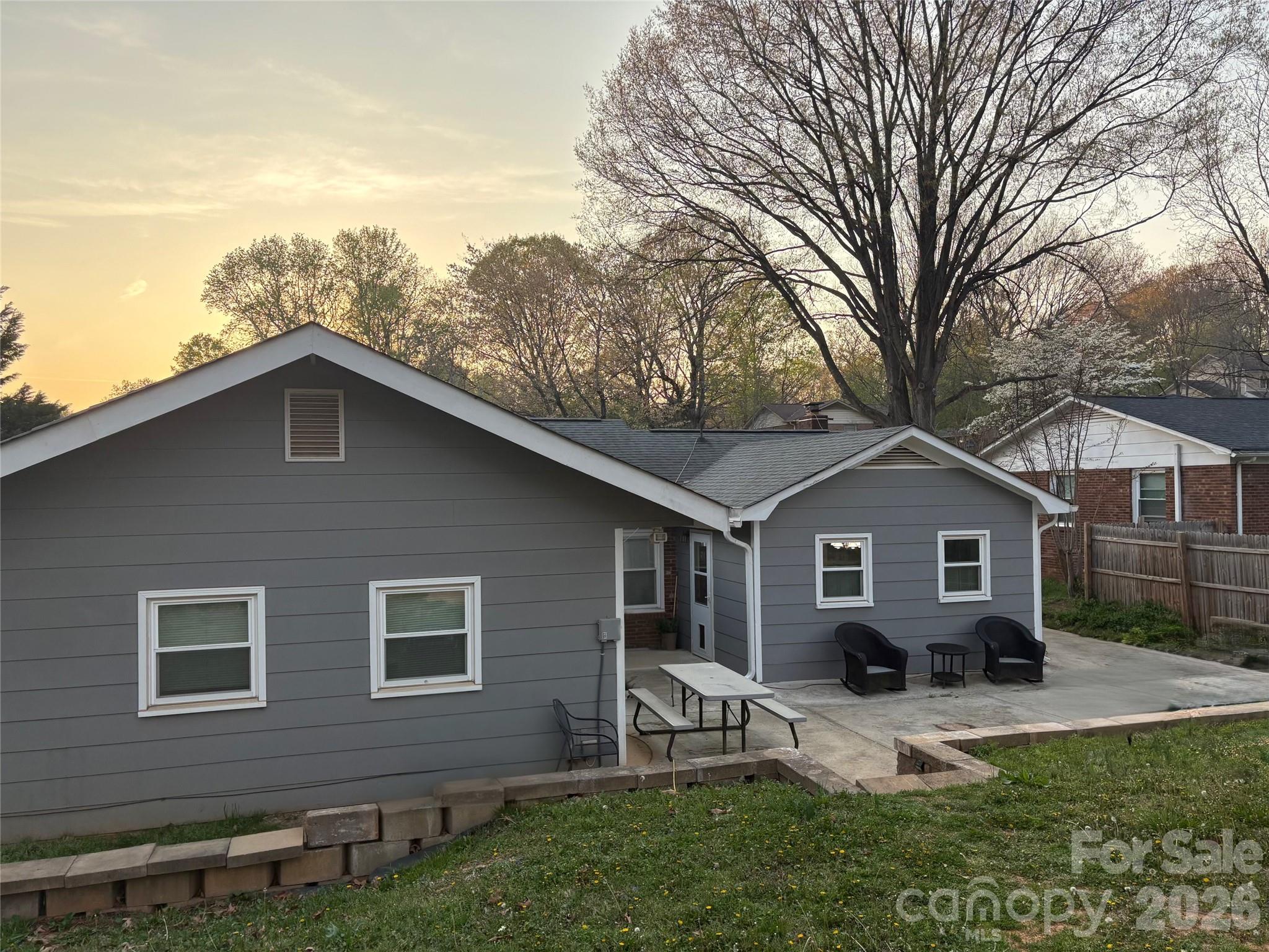 10011 Arbordale Avenue Charlotte NC 28215