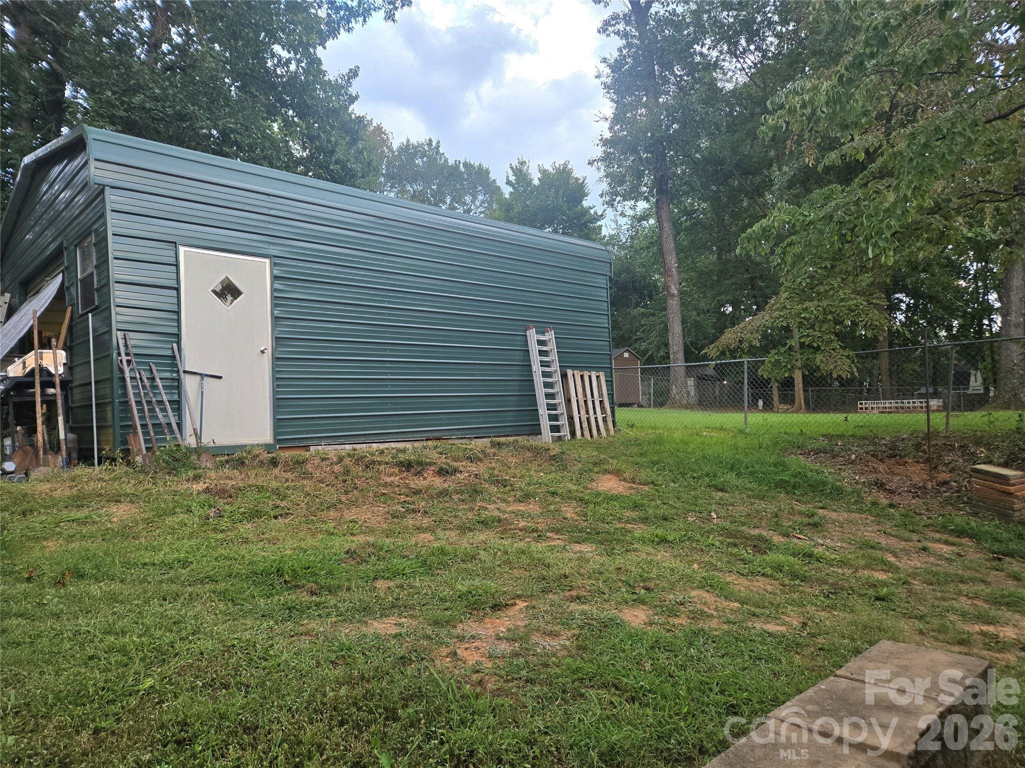 10011 Arbordale Avenue Charlotte NC 28215