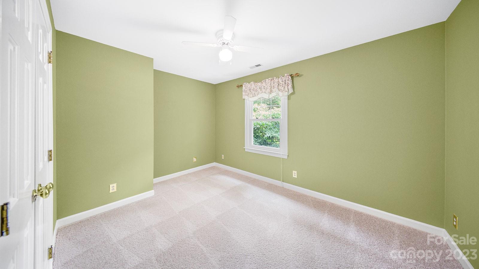9807 Glastonbury Court Charlotte NC 28270