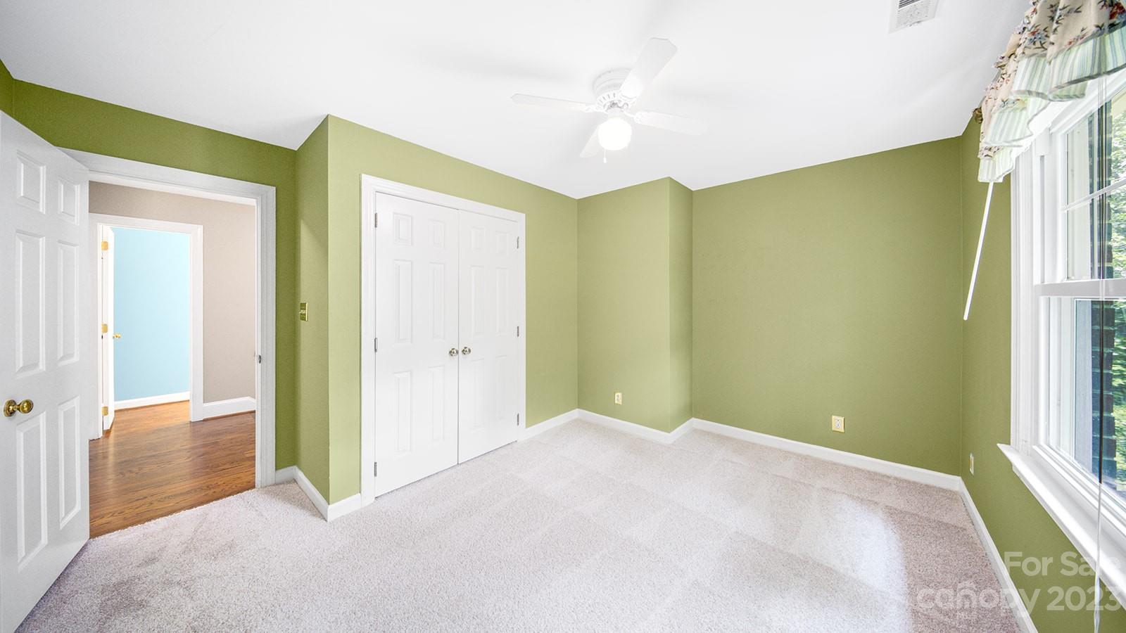 9807 Glastonbury Court Charlotte NC 28270