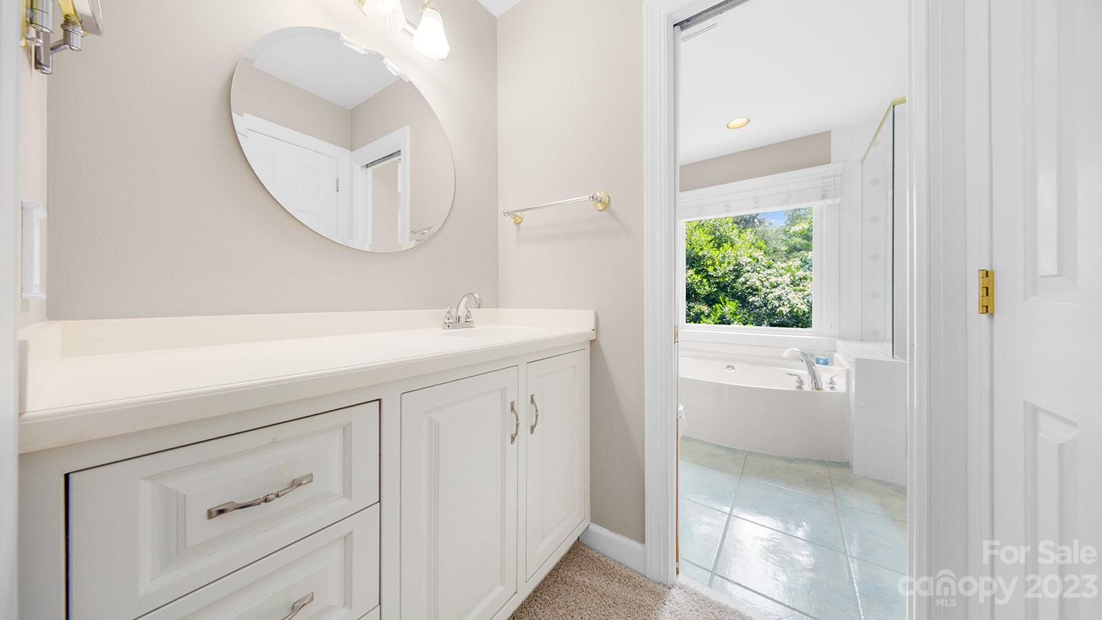 9807 Glastonbury Court Charlotte NC 28270