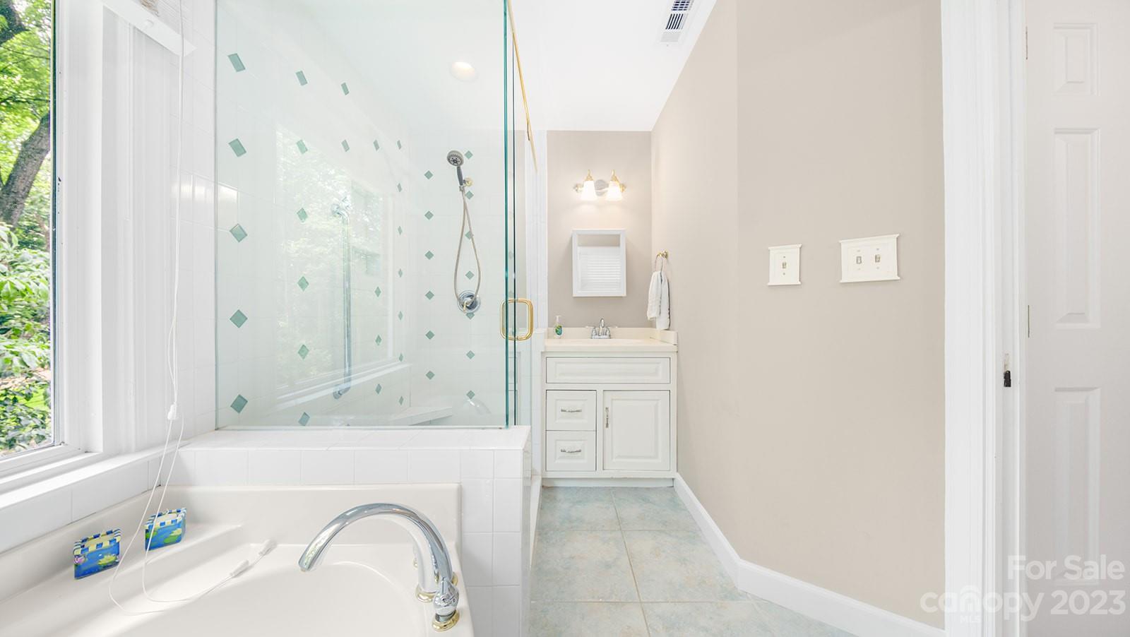 9807 Glastonbury Court Charlotte NC 28270