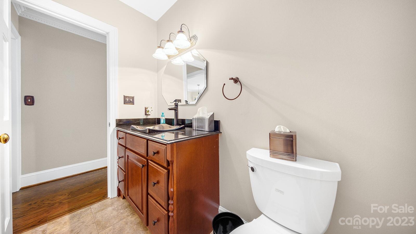 9807 Glastonbury Court Charlotte NC 28270
