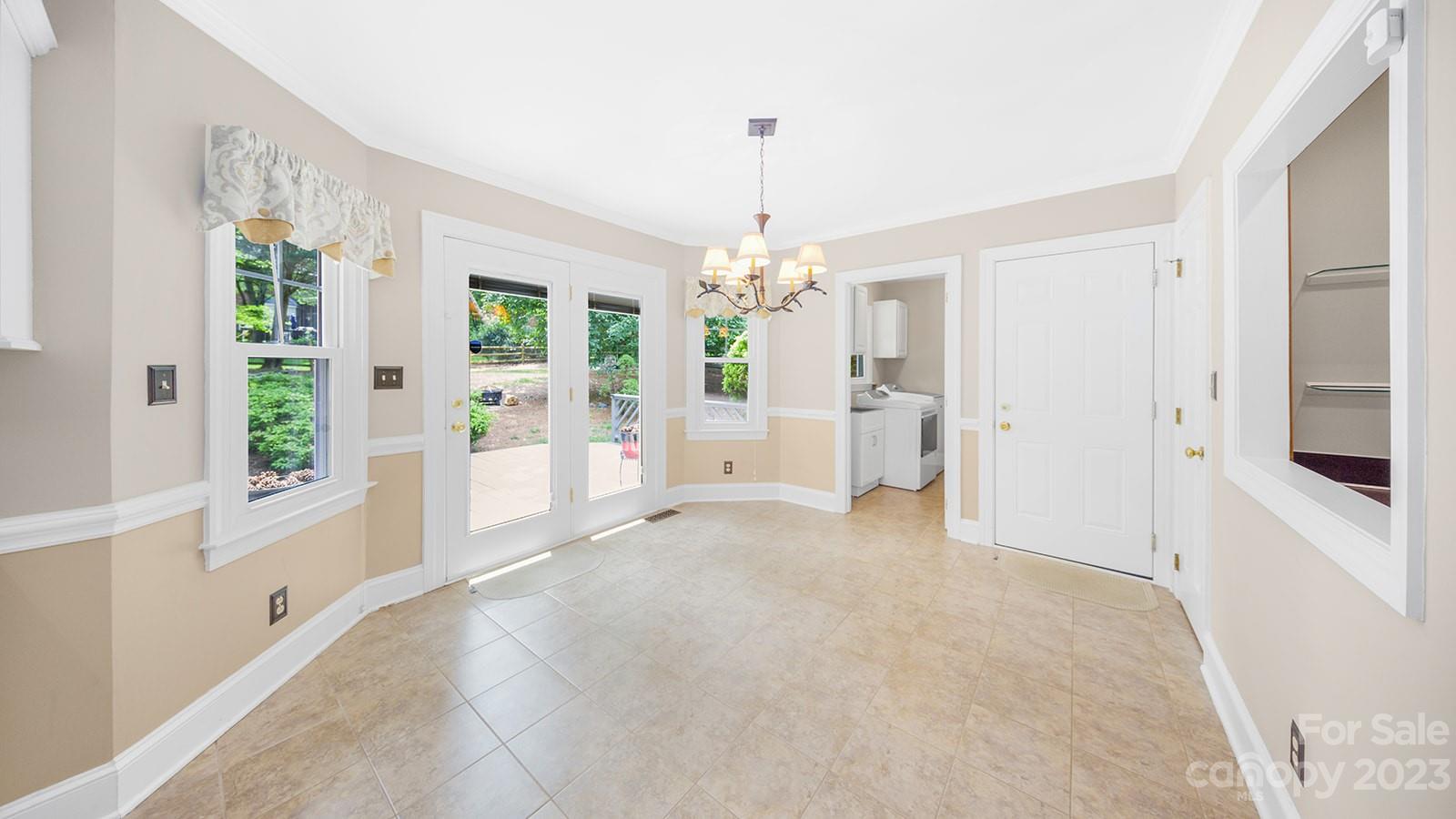 9807 Glastonbury Court Charlotte NC 28270