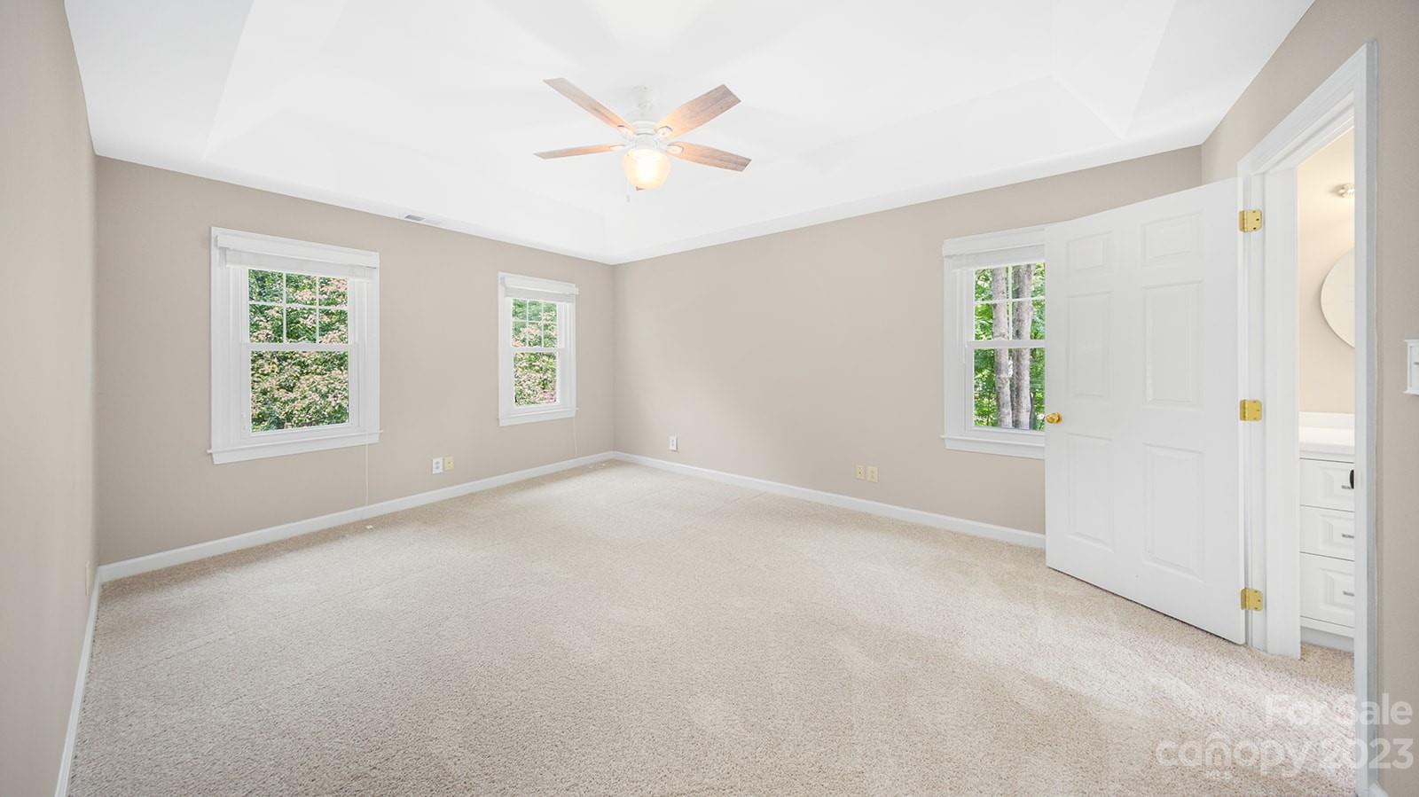 9807 Glastonbury Court Charlotte NC 28270