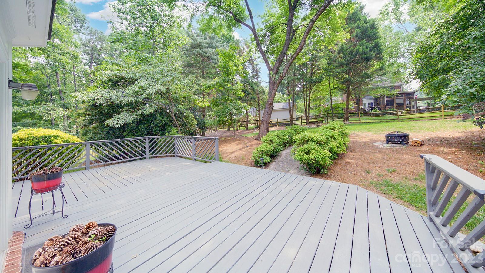 9807 Glastonbury Court Charlotte NC 28270
