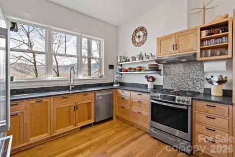 159 Settings Boulevard Black Mountain NC 28711