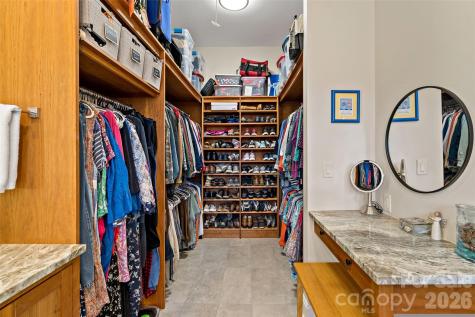 159 Settings Boulevard Black Mountain NC 28711