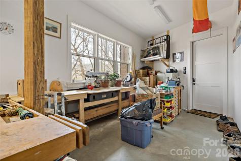 159 Settings Boulevard Black Mountain NC 28711