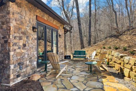 159 Settings Boulevard Black Mountain NC 28711