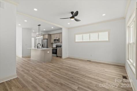 431 W Norment Avenue Gastonia NC 28052