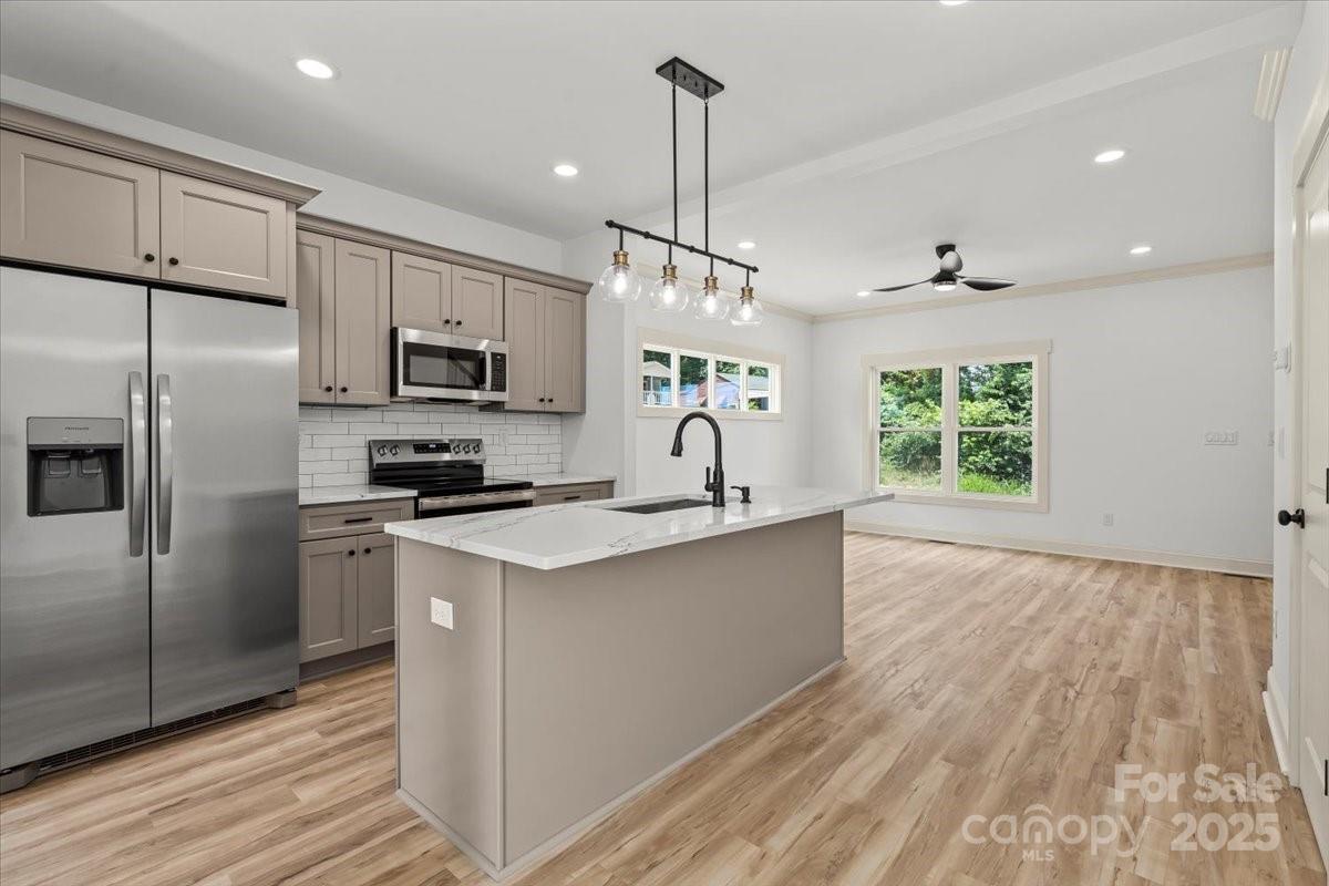 431 W Norment Avenue Gastonia NC 28052