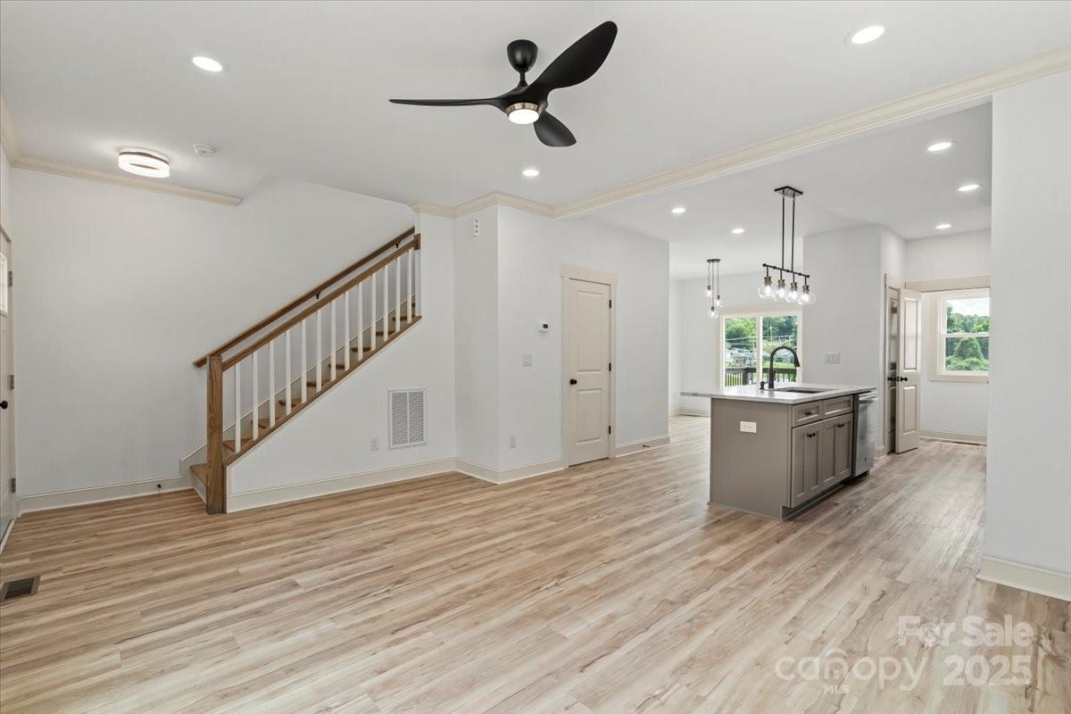 431 W Norment Avenue Gastonia NC 28052