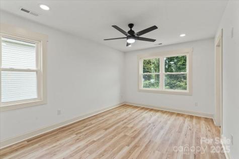 431 W Norment Avenue Gastonia NC 28052