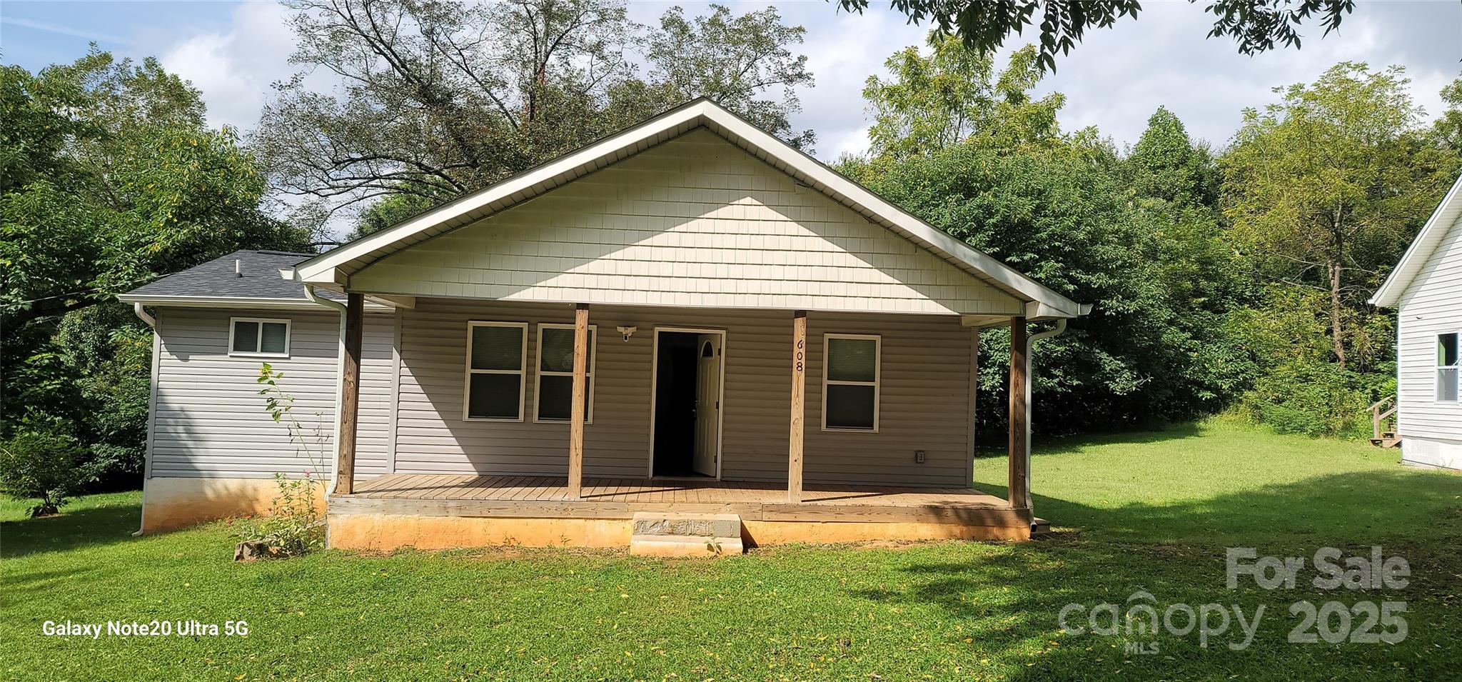 608 E E Street Newton NC 28658